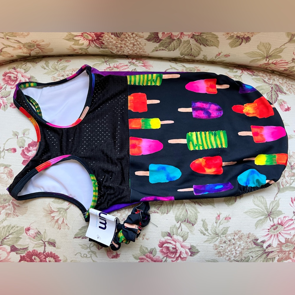 BNWT and scrunchie Plum popsicle leo/AS